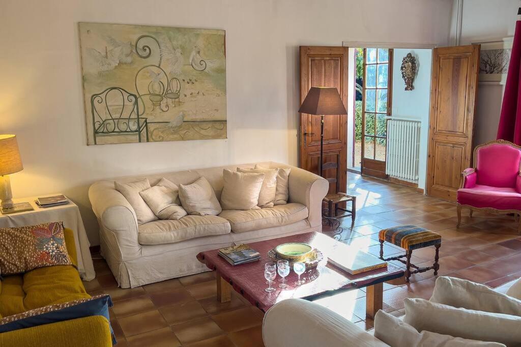 Villa Mas De Charme En Pleine Camargue à Saint-Gilles  Extérieur photo
